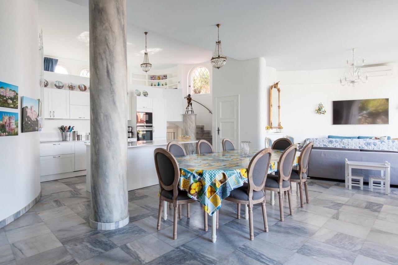 Chateau Des Anglais - Five Stars Holiday House นีซ ภายนอก รูปภาพ